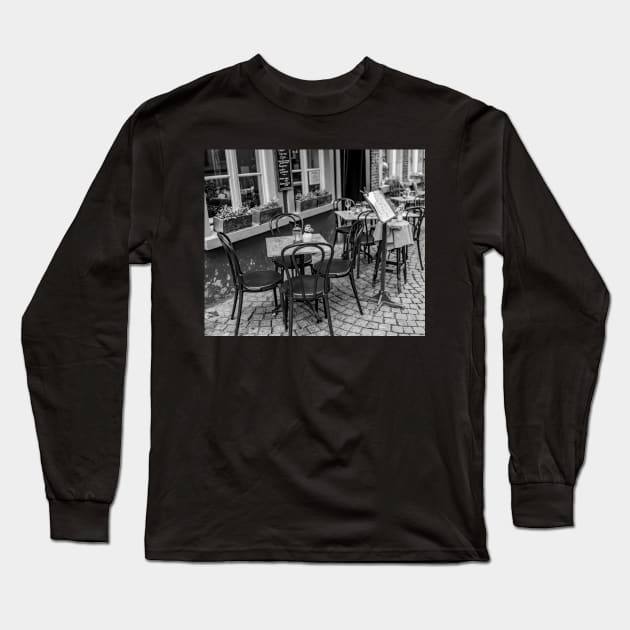 Alfresco dining Dutch style Long Sleeve T-Shirt by yackers1